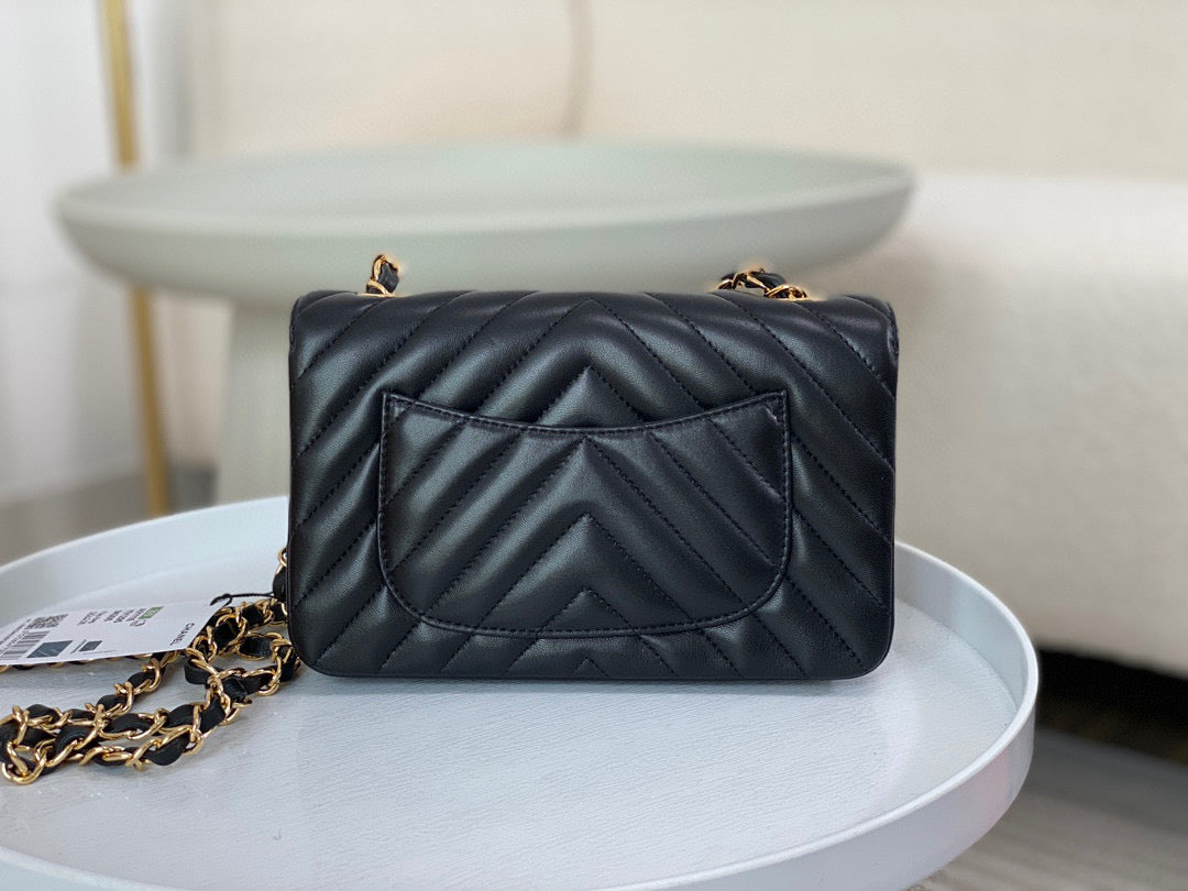 Chanel Chevron Classic Lamb Skin Flap Bag 20cm - High Grade