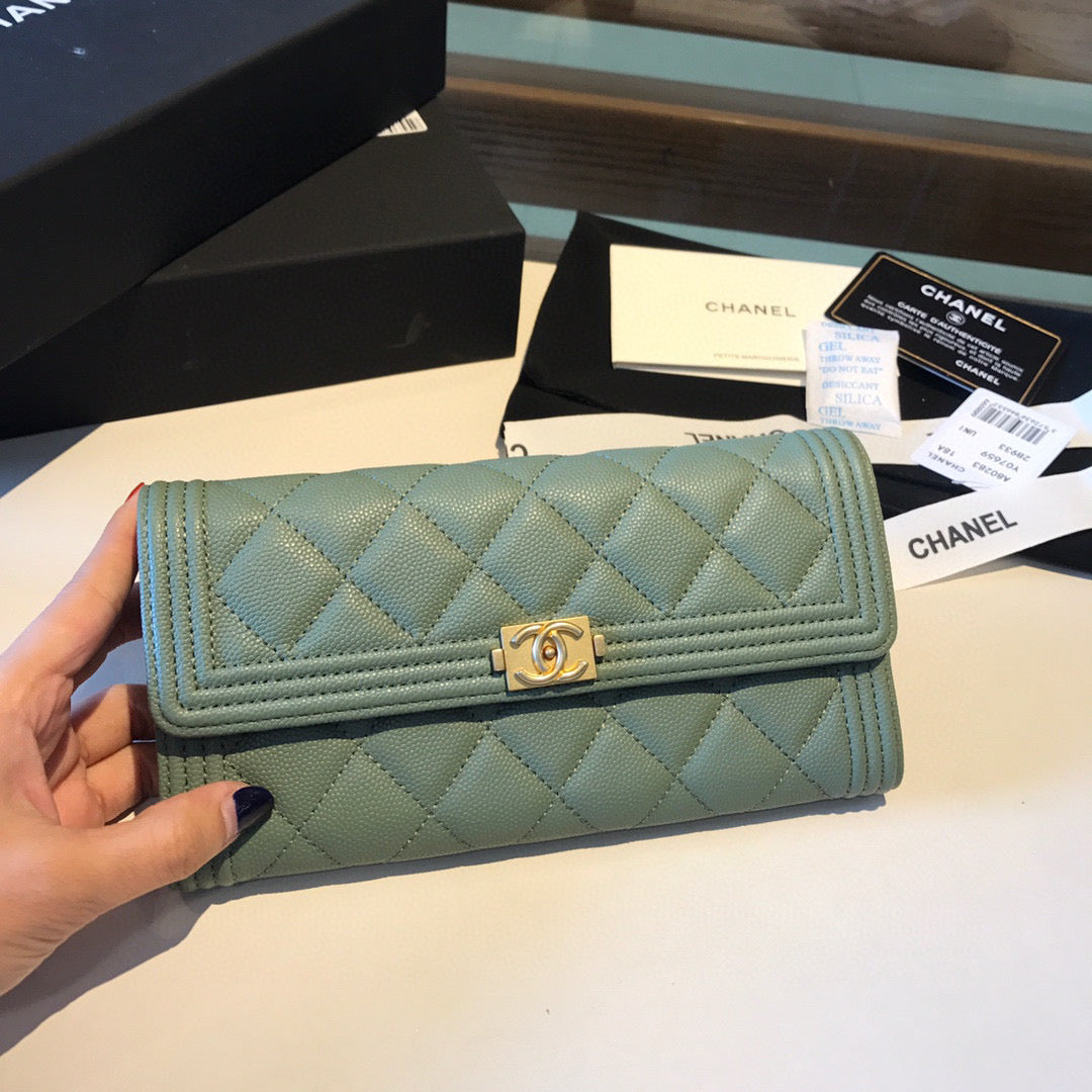 Chanel Bi-Fold Green Boy Wallet High Grade