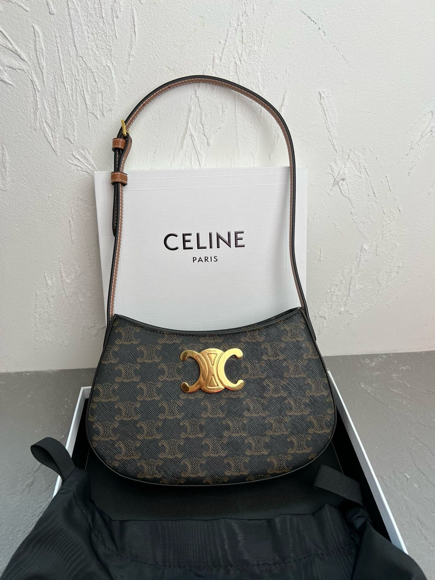 Celine Medium Tilly Bag In Shiny Calfskin Canvas High Grade