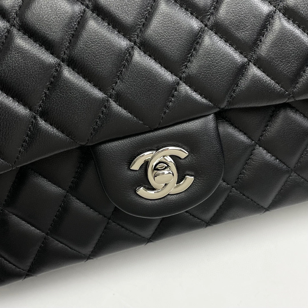 Chanel Classic Handbag Lamb Skin 25cm - Low Grade