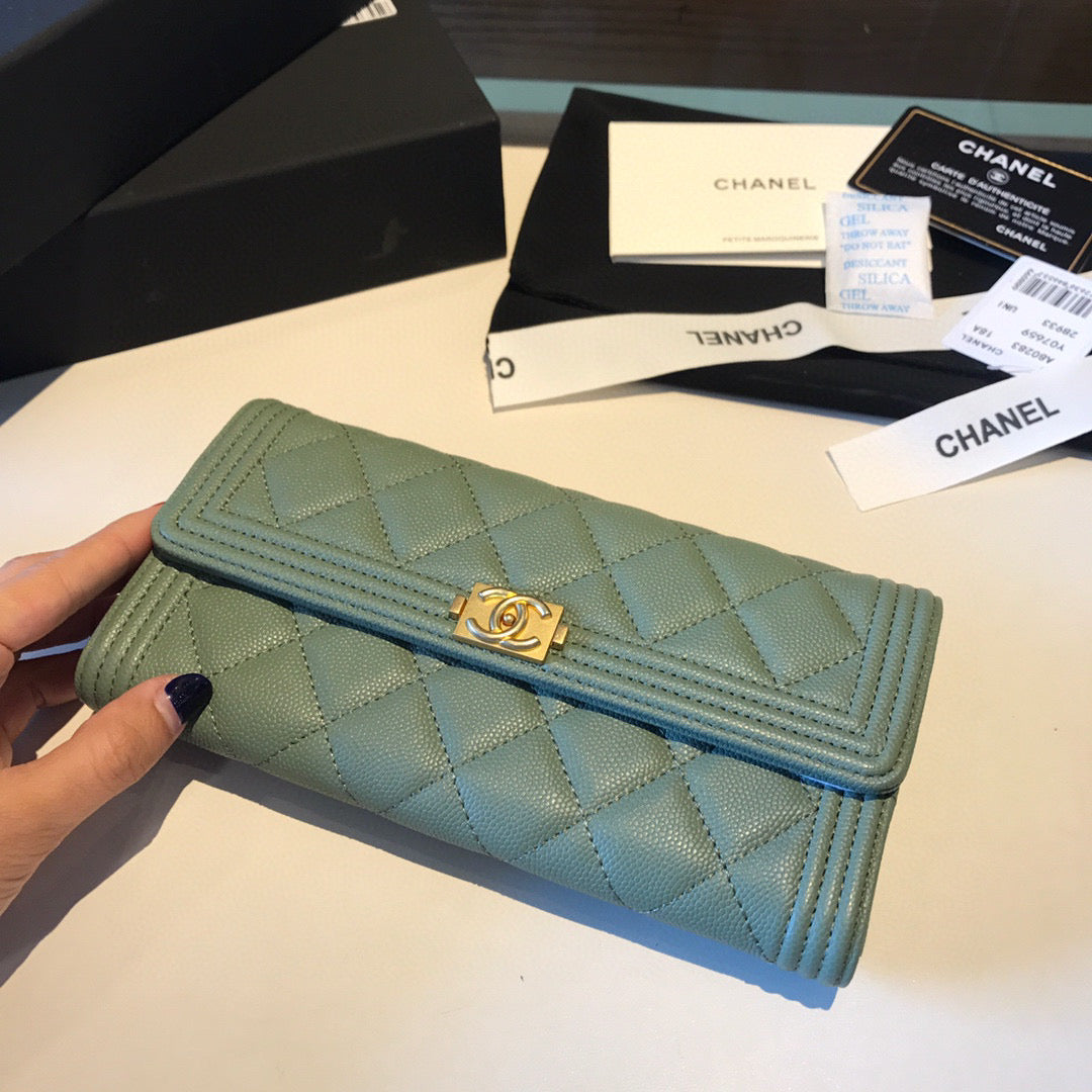 Chanel Bi-Fold Green Boy Wallet High Grade