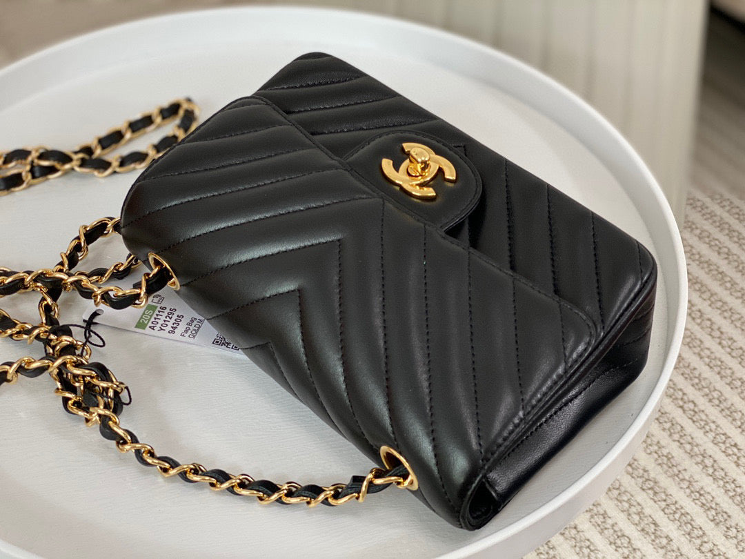 Chanel Chevron Classic Lamb Skin Flap Bag 20cm - High Grade