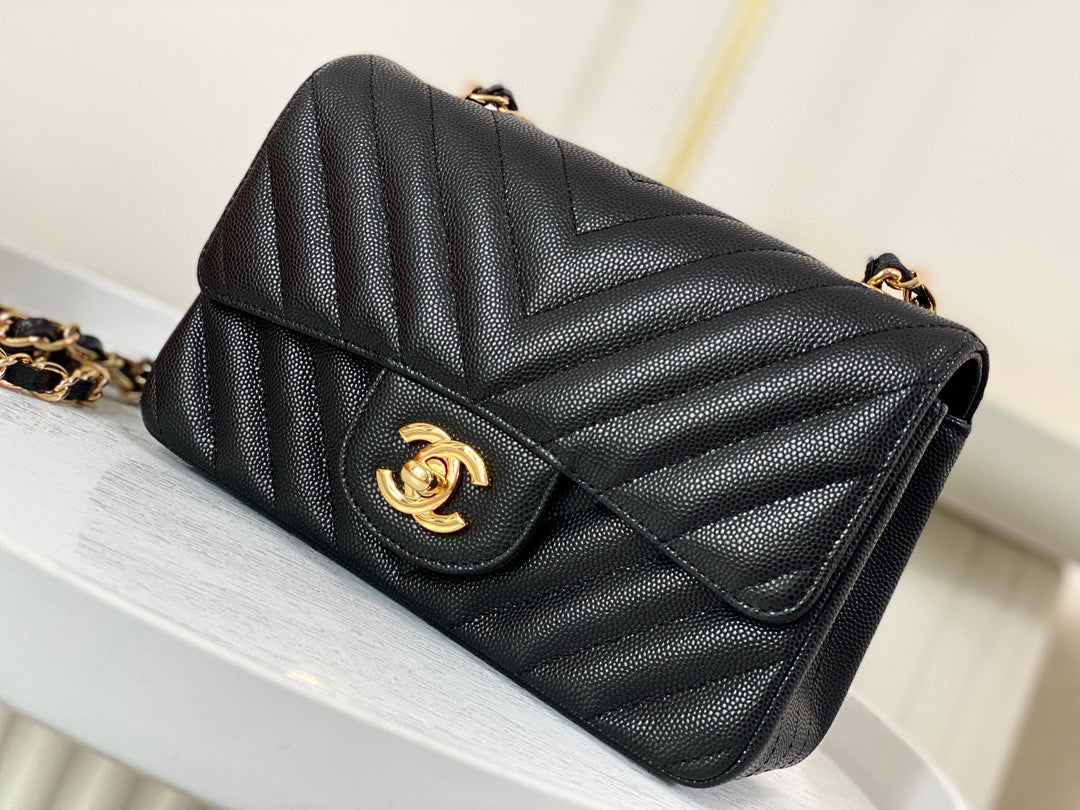 Chanel Chevron Classic Handbag Grained Calf Skin 20cm - High Grade