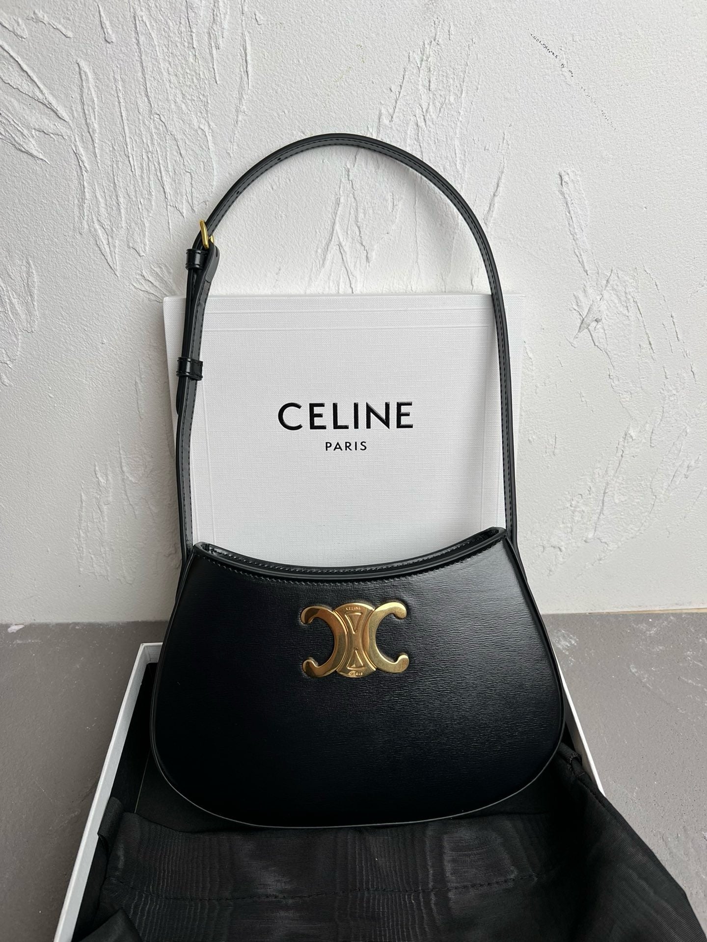 Celine Medium Tilly Bag In Shiny Calfskin Black High Grade