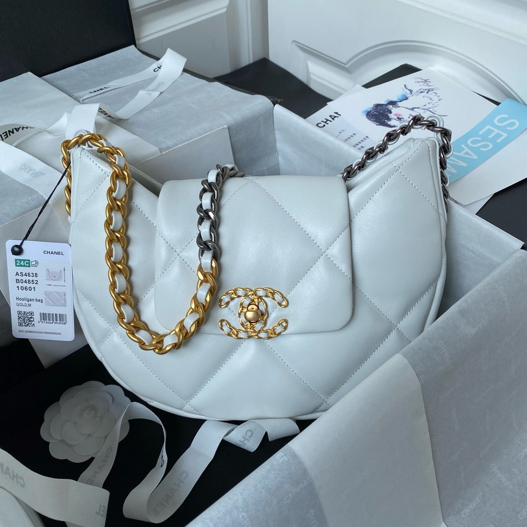 white chanel 24c hobo bag chanel 19 bag lamb skin 