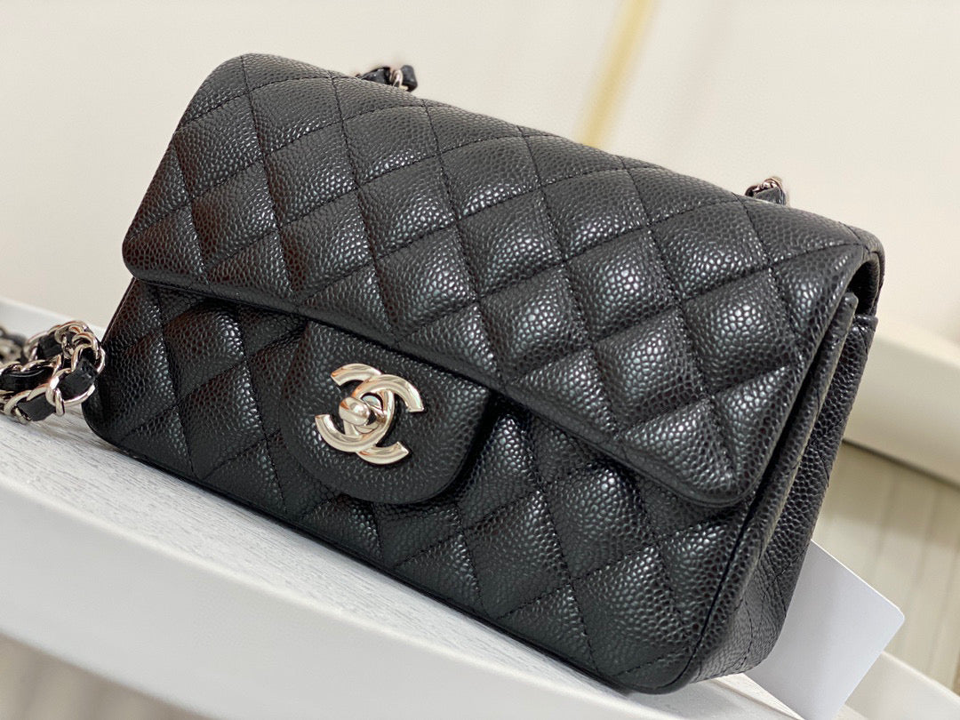 Chanel Classic Handbag Grained Calf Skin 20cm - High Grade