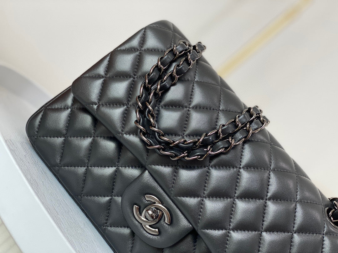 Chanel Classic Handbag Lamb Skin 25cm - High Grade