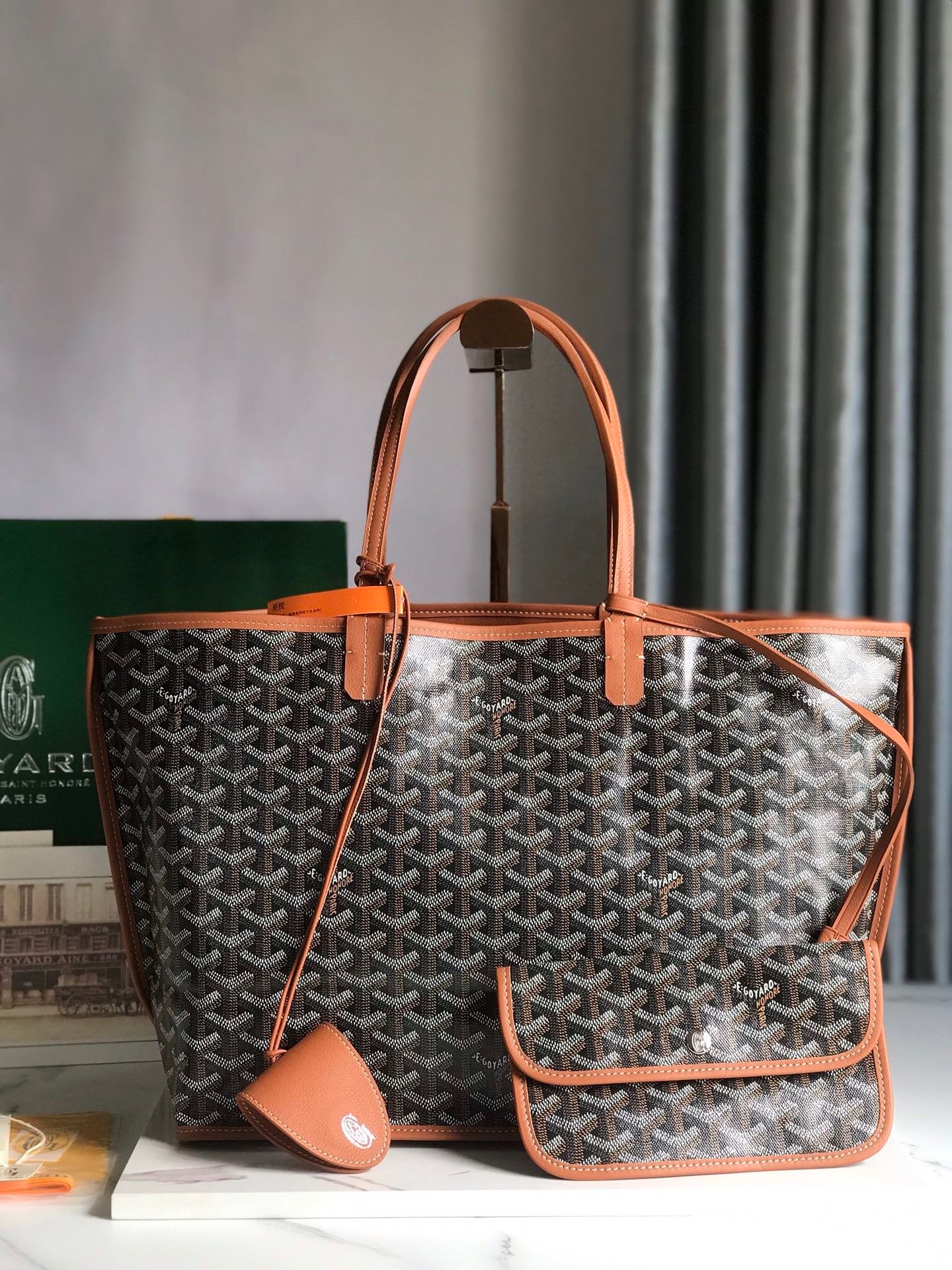 Goyard Anjou PM Reversible Bag Grade 3 - Black & Tan