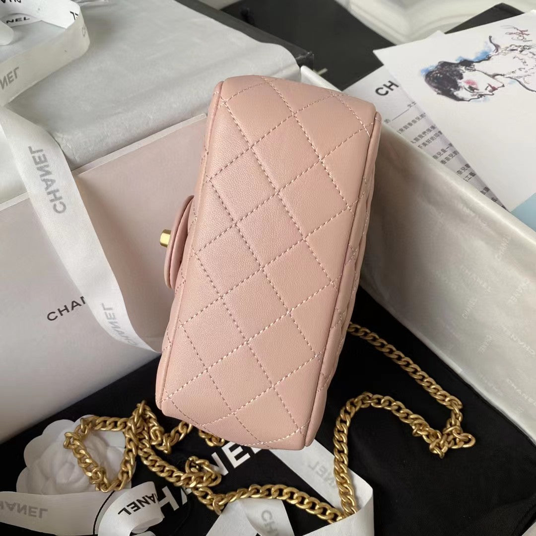 Chanel Lamb Skin Camellia Chain Crossbody Shoulder Bag Pink High Grade