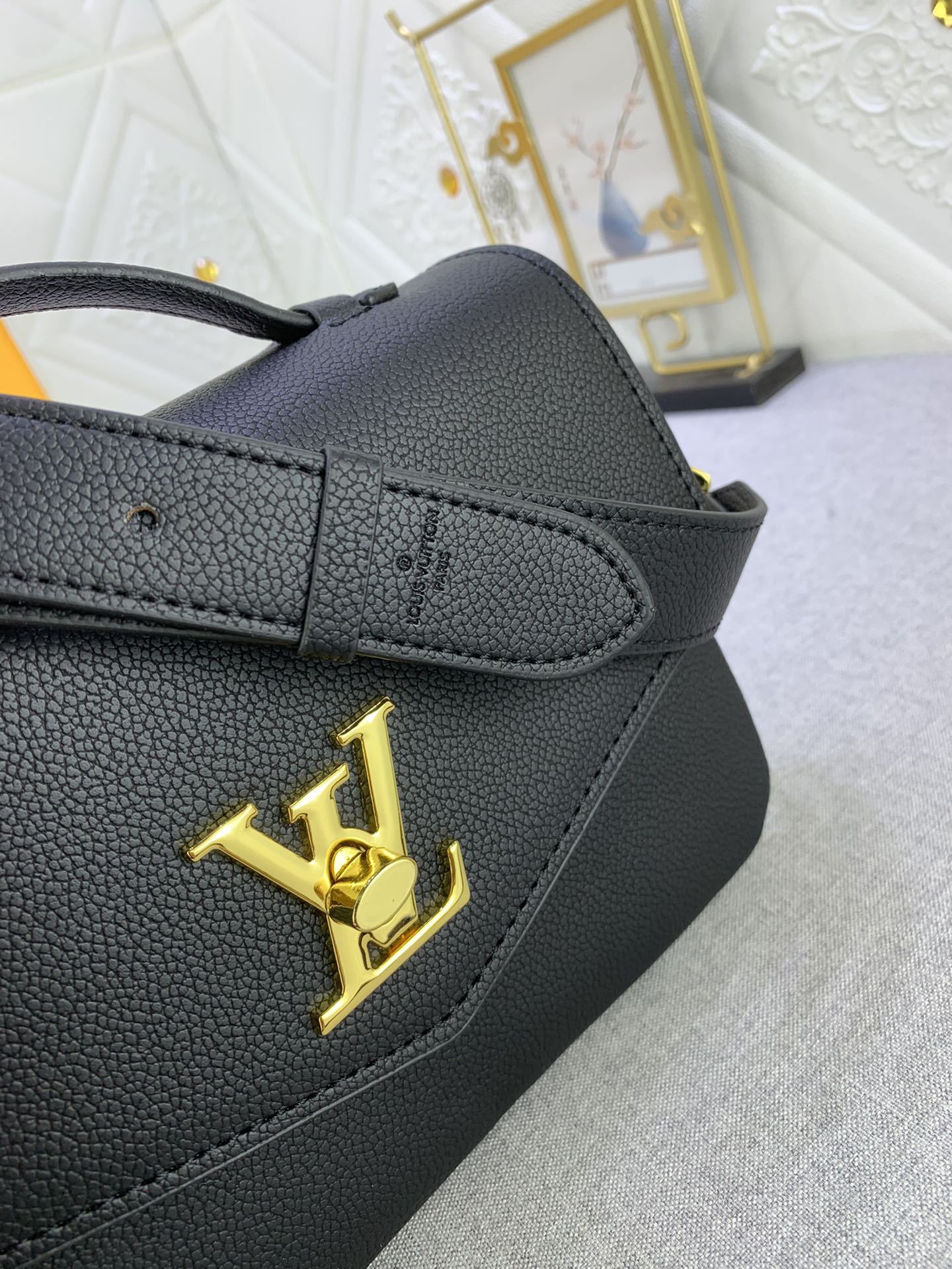 Louis Vuitton Oxford Bag  Black Grade 1