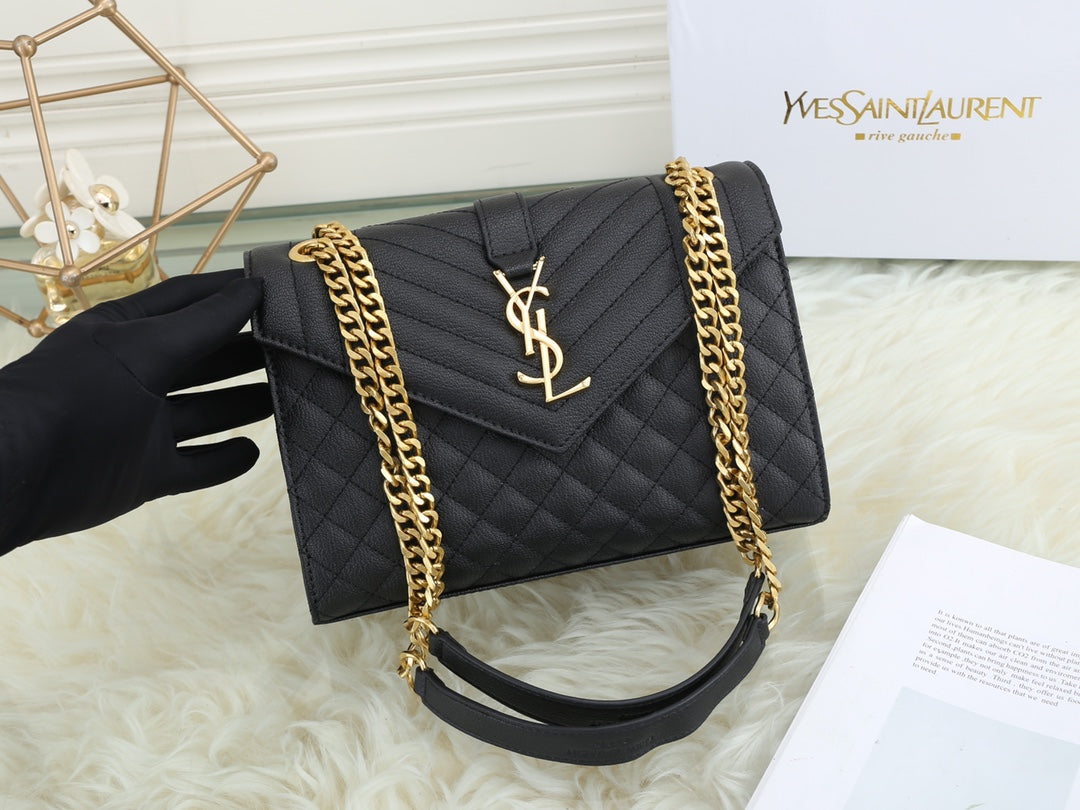 YSL ENVELOPE MEDIUM IN QUILTED GRAIN DE POUDRE EMBOSSED LEATHER Grade 1