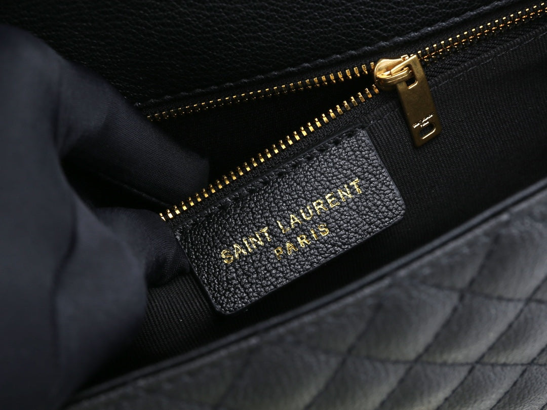 YSL ENVELOPE MEDIUM IN QUILTED GRAIN DE POUDRE EMBOSSED LEATHER Grade 1