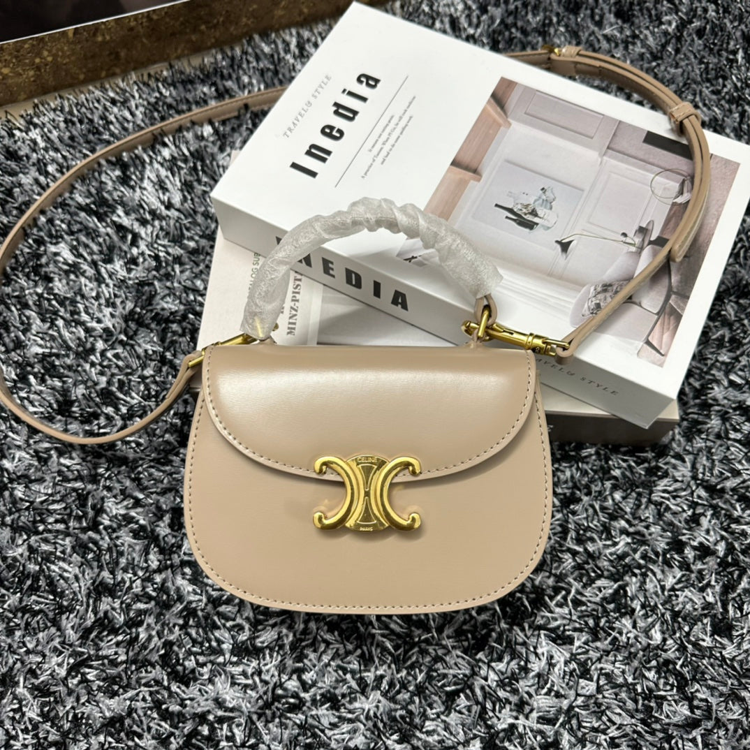 Celine MINI BESACE CLEA IN SHINY CALFSKIN Beige Mid Grade