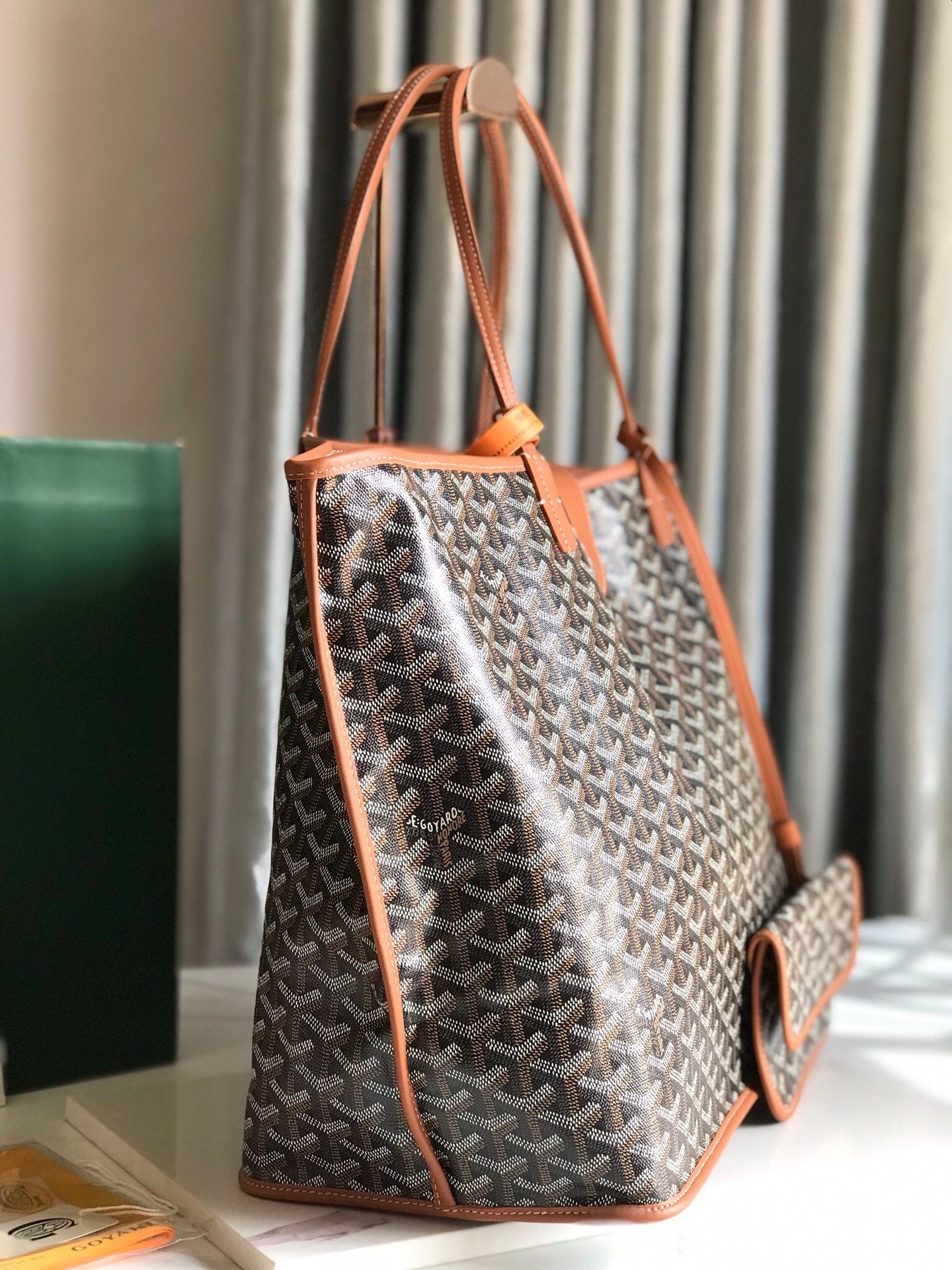 Goyard Anjou PM Reversible Bag Grade 3 - Black & Tan