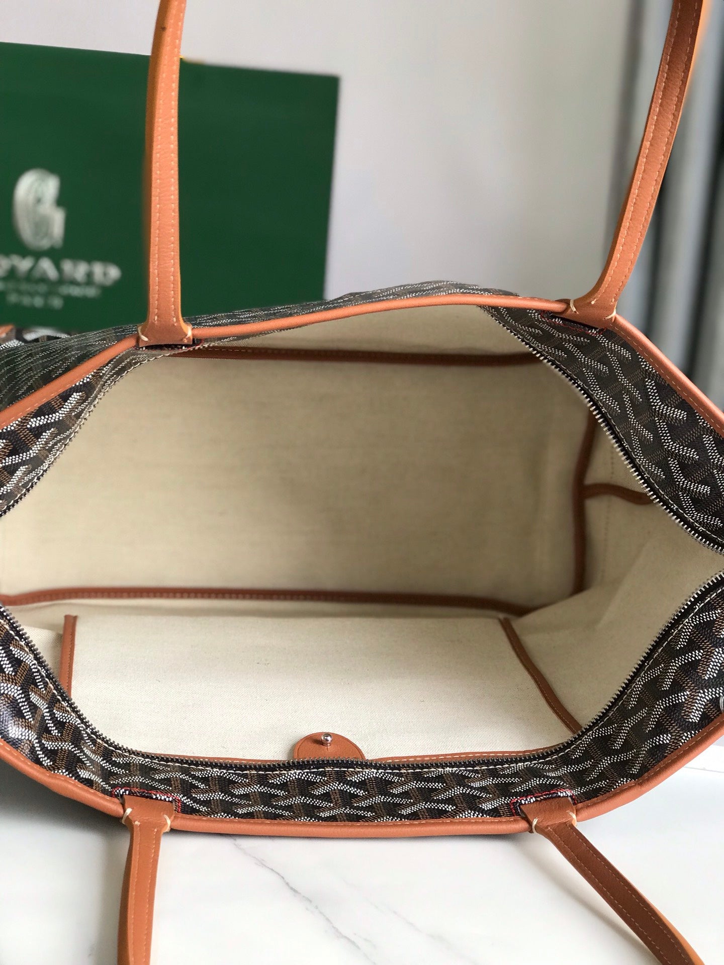 Goyard Artois MM Bag Canvas Grade 3 - Black & Tan