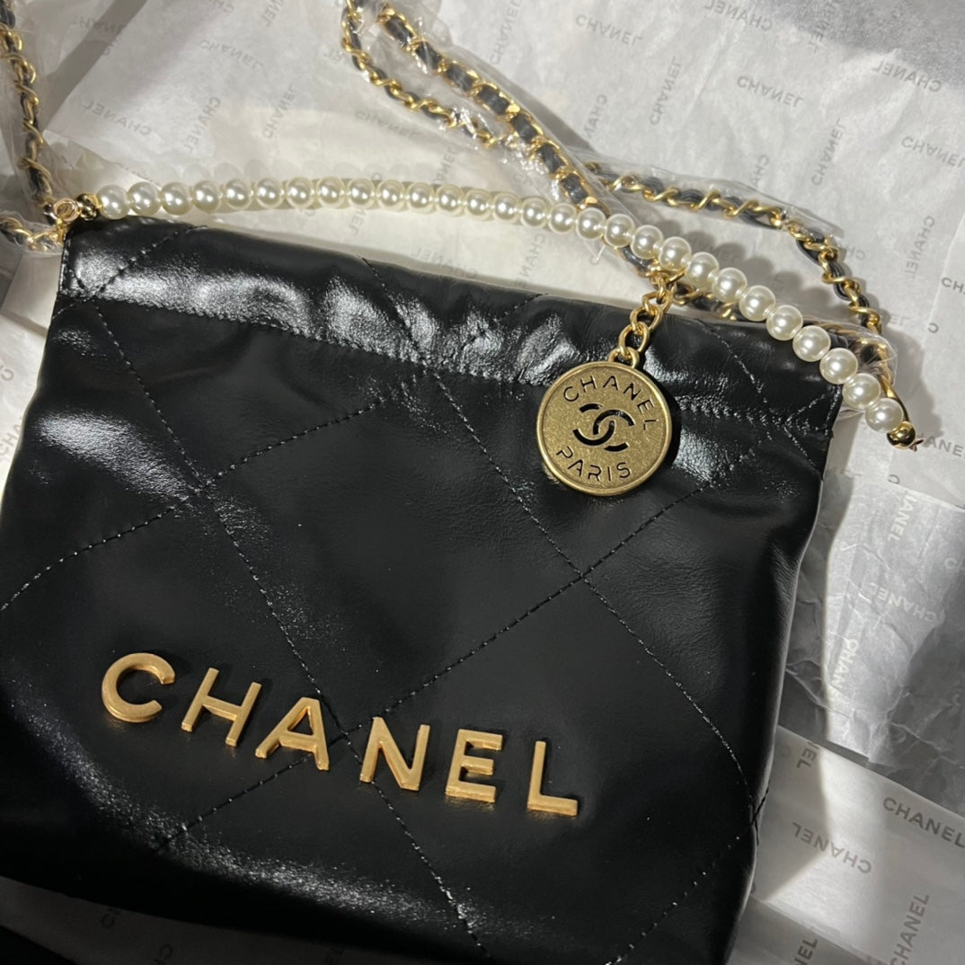 Chanel 22 Mini Bag Cow Skin Black Grade 1