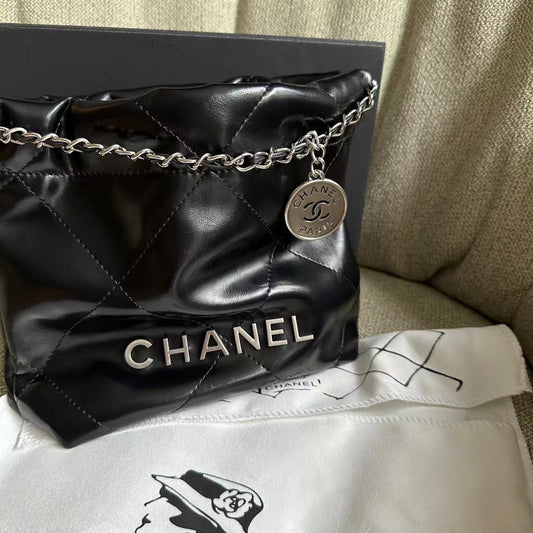 Chanel 22 Mini Bag Cow Skin Black Mid Grade