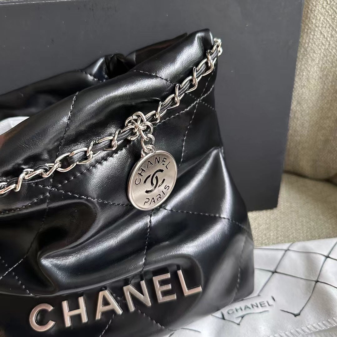 Chanel 22 Mini Bag Cow Skin Black Mid Grade