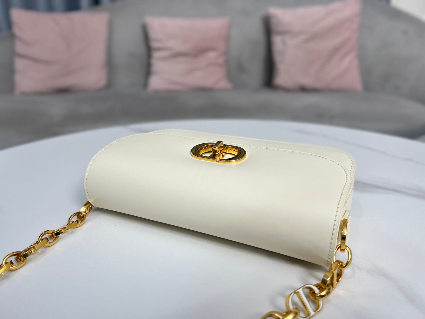 Dior 30 Montaigne Avenue Bag - White High Grade