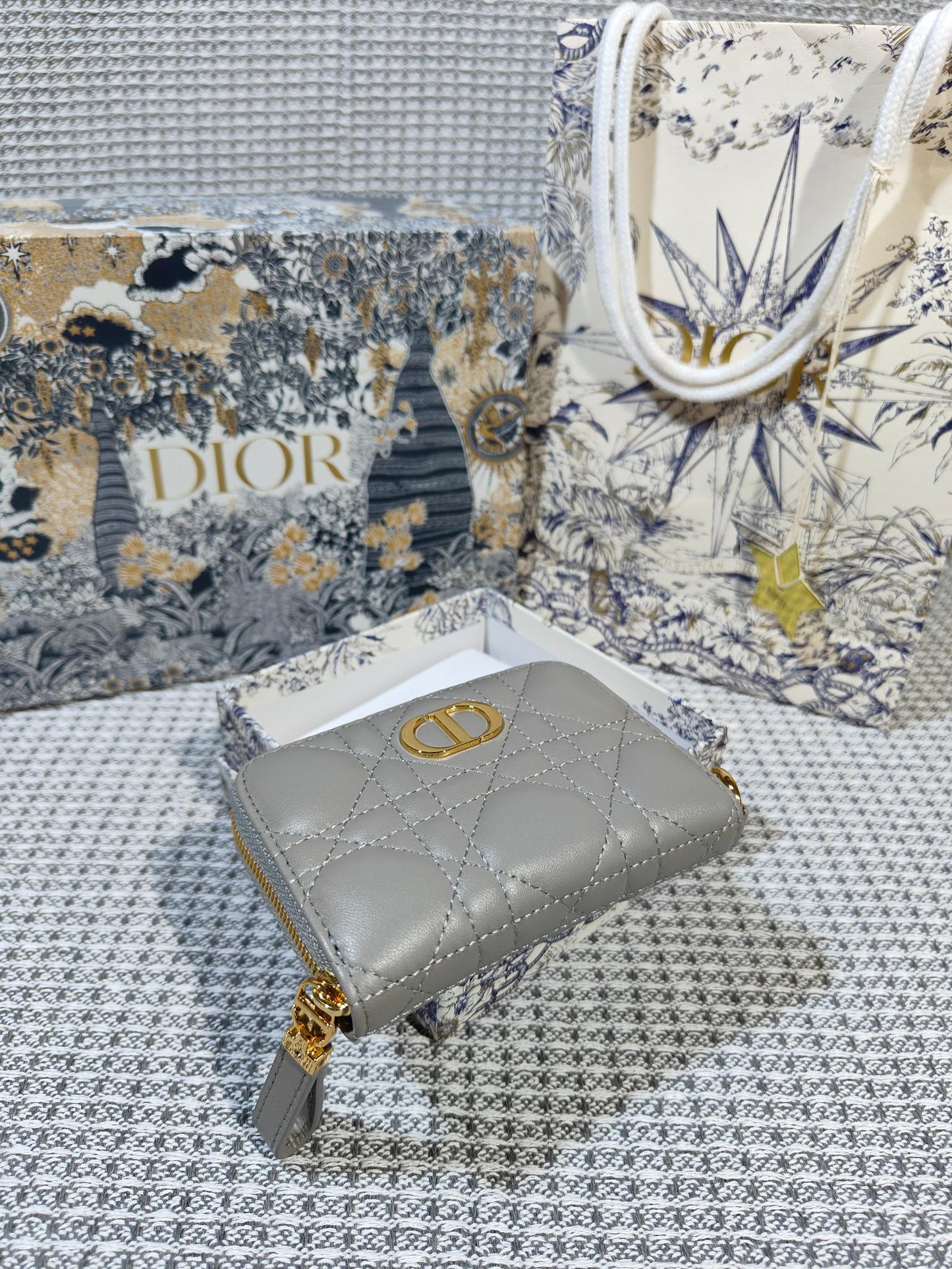 Dior Caro Scarlet Wallet Grey High Grade