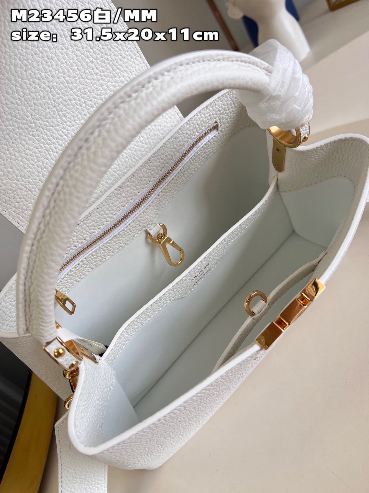 Louis Vuitton Capucines MM White High